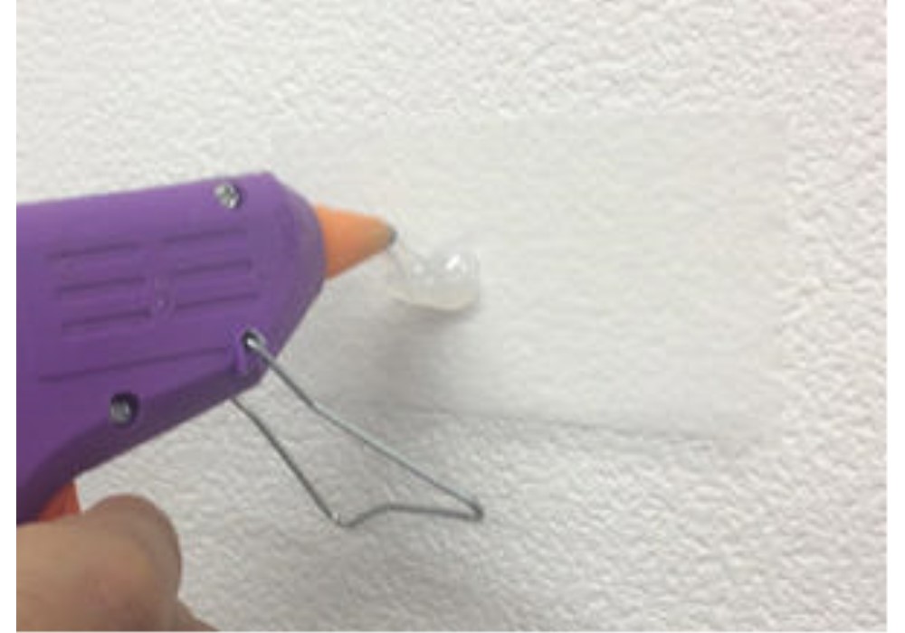 ホットメルトで固定