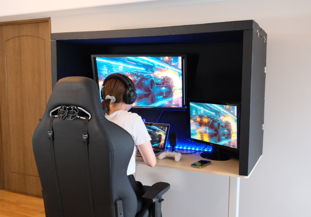 3.デスクにパーテーションを設置