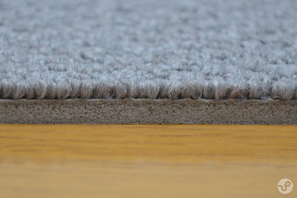 振動吸収効果の高いカンガバックカーペット