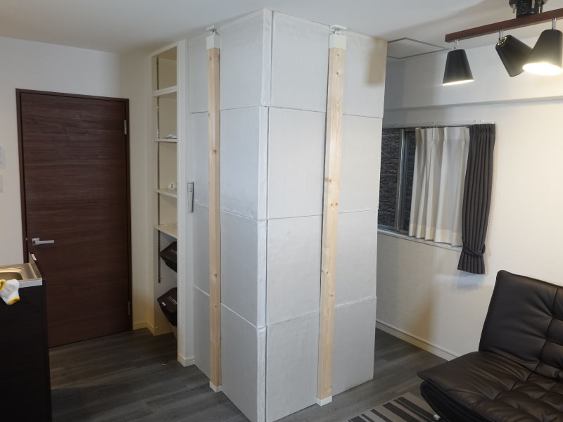 吸音材で間仕切りをつくる